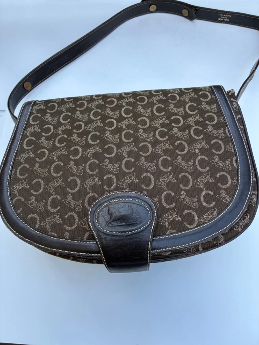 Pre-loveAuthentic Celine Vintage Brown Handbag – Timeless Chic Style - Picture 7 of 16